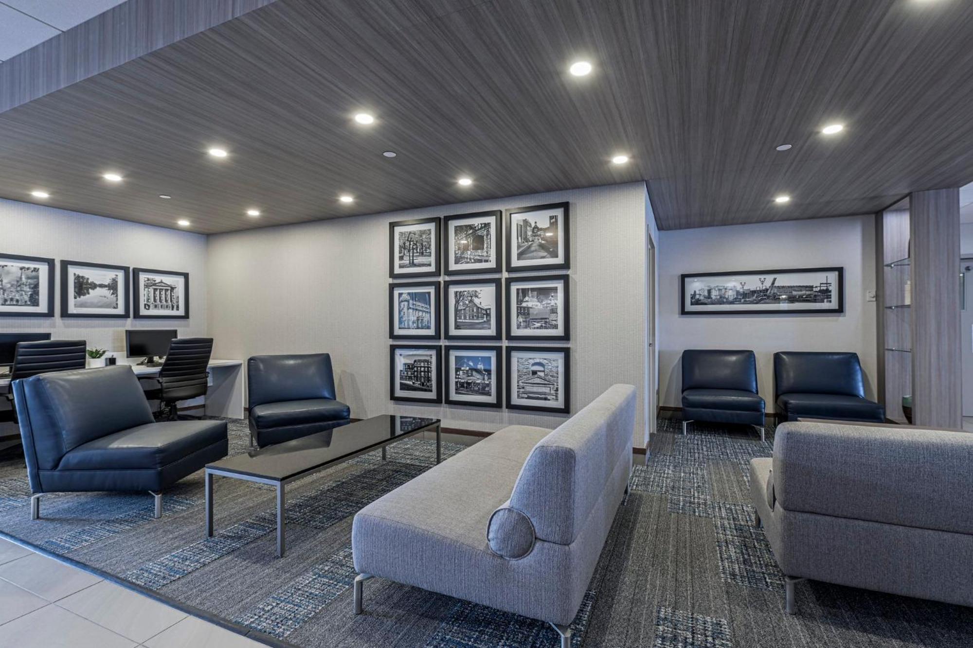 Holiday Inn Express Hotel & Suites Saint - Hyacinthe By Ihg Екстер'єр фото